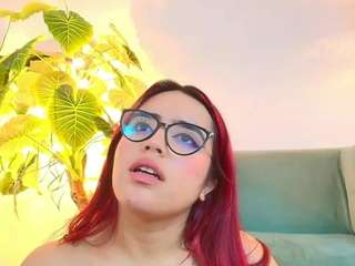 khloejohnson Live Webcam on CamSoda