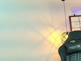 khloejohnson Live Webcam on CamSoda