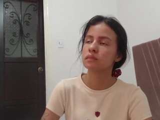 nathaly-jones webcam model