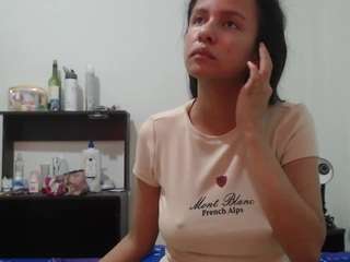 Mẫu này đang trực tiếp. nathaly-jones