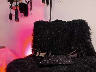 annachernovaa's CamSoda show and profile