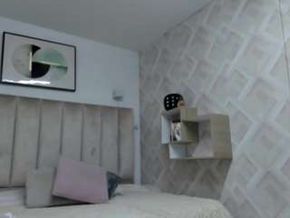 clhoee-johnson webcam