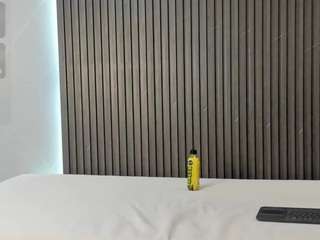 Live webcam model evony-becker on Soda Cams