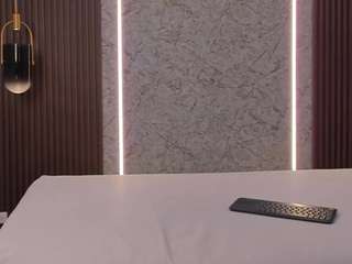 evony-becker's CamSoda show and profile