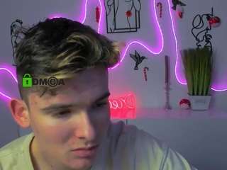 rico-steel Live Webcam on CamSoda