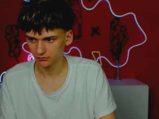 rico-steel's CamSoda show and profile