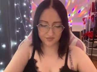 savannahmitchell Live Webcam on CamSoda