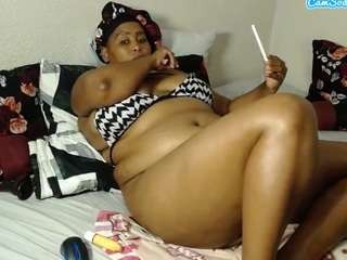 sexychubypussyza Live Webcam on CamSoda