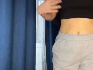 stellahill's CamSoda show and profile