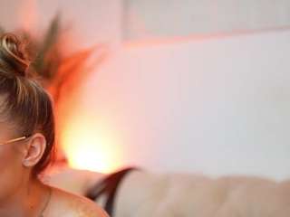 AileenAxa