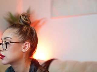 AileenAxa