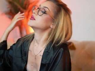 AileenAxa