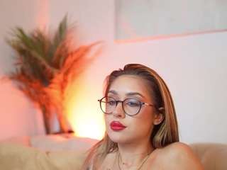 AileenAxa