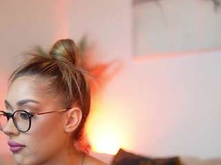 AileenAxa