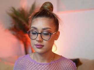 AileenAxa