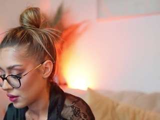 AileenAxa