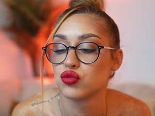 AileenAxa