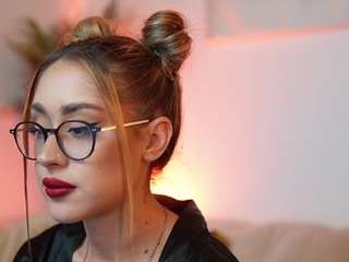 AileenAxa