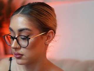 aileenaxa live cam profile