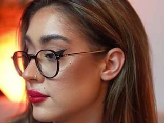 aileenaxa Live Webcam on CamSoda