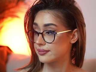AileenAxa
