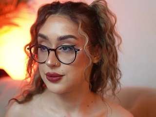 AileenAxa