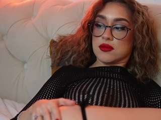 AileenAxa