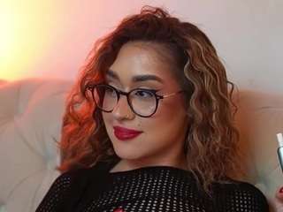 AileenAxa