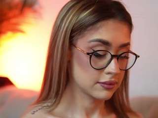 AileenAxa