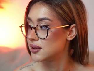 AileenAxa
