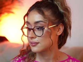 AileenAxa