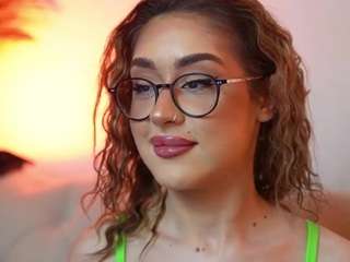 AileenAxa