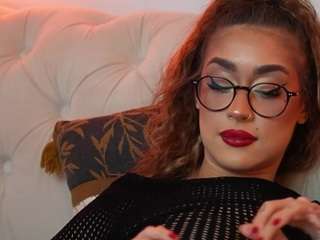 AileenAxa