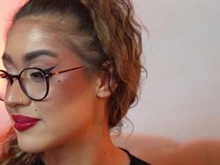 AileenAxa