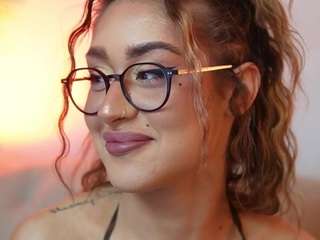 AileenAxa