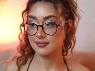 AileenAxa