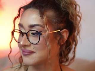 AileenAxa