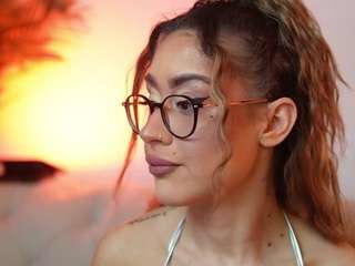 AileenAxa