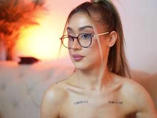 AileenAxa