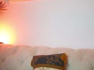 AileenAxa live webcam show