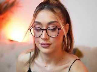 AileenAxa