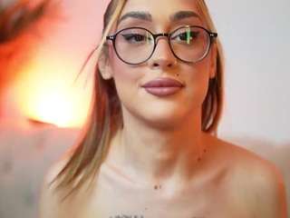 AileenAxa