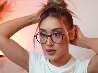 AileenAxa