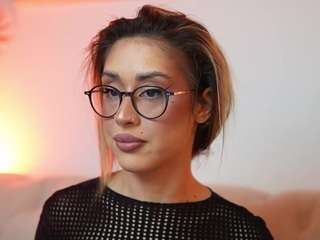 AileenAxa