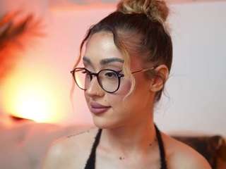 AileenAxa