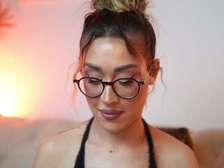 AileenAxa