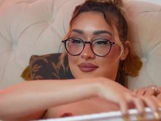 AileenAxa