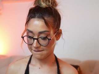 AileenAxa