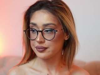 AileenAxa