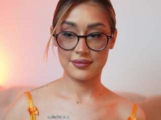 AileenAxa